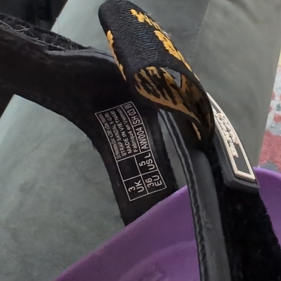 Dr. Martens X-girk Platform Sandals - Picture 7 of 7